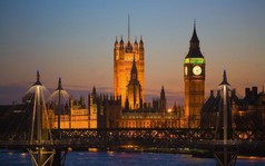 Big Ben đổ chuông bất thường sau 60 năm