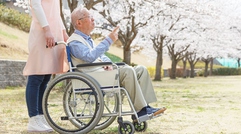 Cụ ông 72 tuổi thú nhận: "Lần lượt đến ở nhà các con, cuối cùng tôi đã hiểu về già nên nương tựa vào ai"