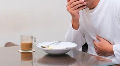 Có 1 dấu hiệu bất thường khi ăn, đi khám bàng hoàng phát hiện ung thư phổi giai đoạn 3