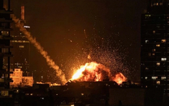 NÓNG: Tàu ngầm Mỹ phóng ngư lôi đánh chìm tàu chiến Iran, hàng chục người thiệt mạng