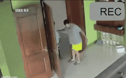 Hai học sinh "trêu nhau", phụ huynh đánh nam sinh lớp 7 nhập viện: Clip hé lộ tình huống trước đó