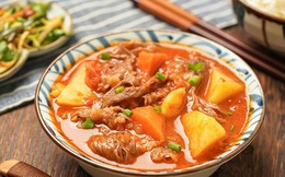 Mẹo khéo hầm bò với rau củ cho ngày se lạnh, cả nhà ăn "bay nồi cơm"