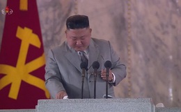 Thừa nhận điều đáng tiếc, bất ngờ rơi lệ giữa bài diễn văn quan trọng: Ông Kim Jong-un gửi thông điệp gì?