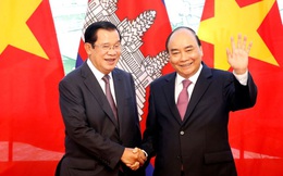 Ông Hun Sen cảm ơn Thủ tướng Nguyễn Xuân Phúc, bày tỏ đau buồn về thiệt hại do bão lũ ở miền Trung