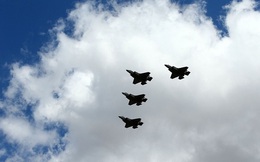 Forbes: 400 chiến đấu cơ F-35 không đủ cho một cuộc chiến với Nga