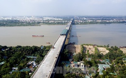 Mặt cầu Thăng Long đang được sửa ra sao?