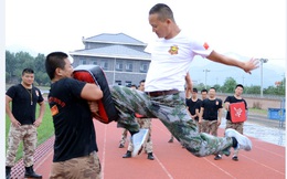 “Siêu vệ sĩ” Trung Quốc có võ công đỉnh cao, một đòn hạ gục đặc nhiệm Mỹ trong nháy mắt