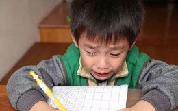 Bài toán tiểu học ra đáp án ông nội sinh ra bố lúc 120 tuổi, đọc thấy vô lý không chịu được!
