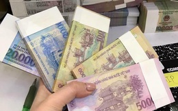 Gần Tết, nhân viên ngân hàng lại 'đau đầu' vì khách VIP, người quen nhờ đổi tiền lẻ
