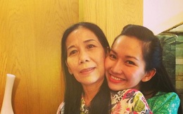 Diễn viên Kim Hiền đau đớn khi không thể về Việt Nam chịu tang mẹ