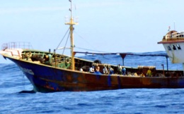 Phát hiện xác 1 ngư dân trong tủ đông tàu cá Trung Quốc, nghi bị bạo hành