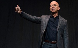 Vì sao với những tỷ phú như Jeff Bezos, mất 8 tỷ USD trong 2 phiên giao dịch không phải là chuyện đáng quan tâm?