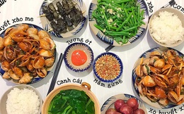 Khoe 30 mâm cơm chuẩn nhanh-ngon-bổ-rẻ, vợ đảm Hà Nội tiết lộ cả bí quyết nấu ăn "thần tốc" khiến hội chị em trầm trồ