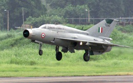 Vì sao Ấn Độ dùng tiêm kích MiG-21 hơn 30 năm tuổi đấu với Không quân Pakistan?