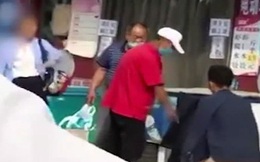 Nghe tin chồng qua đời ở khách sạn, vợ đau đớn nhận thi thể nhưng sốc hơn khi phát hiện hành động đáng xấu hổ của anh lúc còn sống