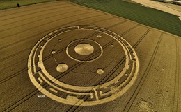 Khám phá bí ẩn 'Crop Circle' - những vòng tròn tuyệt tác được cho là của người ngoài hành tinh