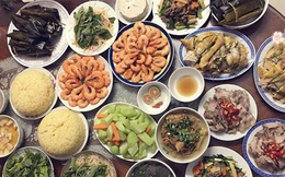 Về cúng Rằm, chị chồng để mình em dâu rửa 5 mâm bát, song chỉ 1 lúc sau nhờ động thái của một người mà tình huống lật ngược