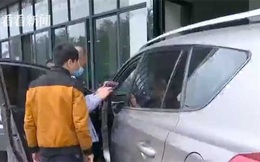 Chi 500 triệu đồng mua ô tô cũ, người đàn ông gần như chết lặng khi vô tình phát hiện hành vi dối trá của người bán