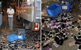 Xe tải tông nhau khiến hàng trăm chiếc iPhone nằm la liệt trên đường, rất may không có ai "hôi của"