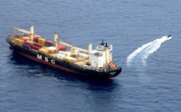 Tàu khu trục Nga giải cứu tàu hàng bị cướp biển tấn công ở Vịnh Guinea
