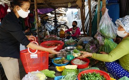 Loại quả có khắp vườn nhà nông Việt, ra chợ xin vài quả còn được cho không, ở chỗ này rao bán tận 670.000 đồng/kg