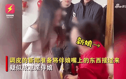 Chú rể hôn môi phù dâu trước mặt bao người, phản ứng của cô dâu bên cạnh gây tranh cãi