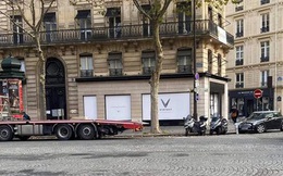 Showroom VinFast đầu tiên tại Pháp: 3 mặt tiền ở Paris, vị trí đắc địa, sát đối thủ Tesla