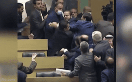 Đang bàn về hiến pháp, các nghị sĩ Jordan lao vào 'choảng nhau' vì lý do dở khóc dở cười