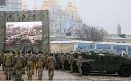 Ukraine khoe vũ khí Mỹ, tuyên bố có thể đẩy lùi Nga