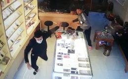 Liều lĩnh cướp cửa hàng điện thoại vì hết tiền chi tiêu