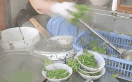 Cô chủ 'cộc tính' quăng đồ tứ tung biến quán ăn thành hiện trường đánh ghen, dân mạng liền vào rao giảng đạo đức vệ sinh