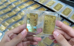 Giá vàng trong nước giảm xuống dưới 55 triệu đồng