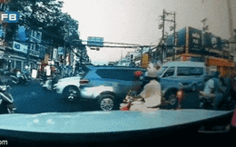 CSGT chặn, dẹp đường, hộ tống chiếc xe "đặc biệt" sau lời phân trần của tài xế