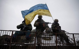 Ukraine tính hành động quân sự ở Donbass: Nguy cơ thổi bùng căng thẳng với Nga