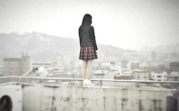 Nhảy sông tự tử bất thành ở tuổi 20, cô gái trẻ tiết lộ lý do cay đắng khiến nhiều người phẫn nộ