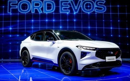 Ford ra mắt xe kế nhiệm Mondeo nhưng đến chuyên gia cũng không biết gọi nó là xe gì