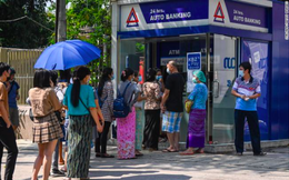 Khủng hoảng kép kéo kinh tế Myanmar đến bờ vực sụp đổ