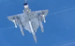 Tiêm kích Su-30 Nga chặn 3 máy bay Pháp trên Biển Đen