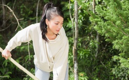Hoa hậu Phương Khánh ăn vận giản dị đi trồng cây xanh