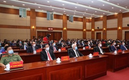 Công bố quyết định của Bộ Chính trị về công tác cán bộ