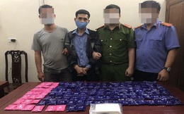 Nghệ An bắt 2 đối tượng buôn ma túy có vũ khí