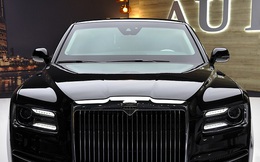 Được Putin đích thân quảng bá, Nga bắt đầu sản xuất đại trà những chiếc limousine để thách thức Bentley, Rolls Royce