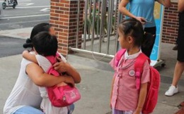 Bé gái đi học mẫu giáo, chờ 3 ngày không có người đến đón, bức thư trong cặp hé lộ nguyên nhân khiến cô giáo bàng hoàng