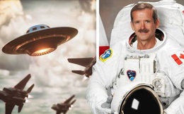 Giữa tâm điểm chú ý về UFO những ngày qua, phi hành gia Chris Hadfield có phát ngôn bất ngờ