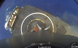 SpaceX phóng tên lửa thứ 17 lên trạm vũ trụ, hạ cánh trên biển