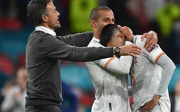 Các cầu thủ Tây Ban Nha bật khóc, lặng đi sau thất bại tại bán kết Euro 2020