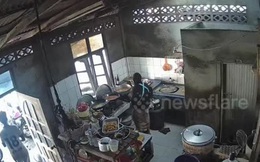 Bà chủ nhà hàng bình tĩnh dập ngọn lửa trên bình gas thay vì bỏ chạy