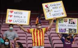 CHÙM ẢNH: Cule tri ân Messi, công kích Laporta