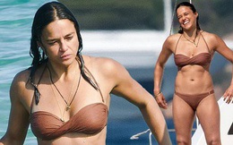 'Đả nữ' Letty của Fast & Furious khoe dáng với bikini ở biển