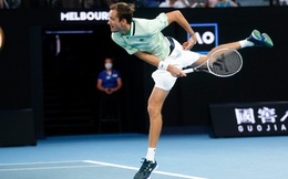 Medvedev và Tsitsipas thẳng tiến vào vòng 4 Australian Open